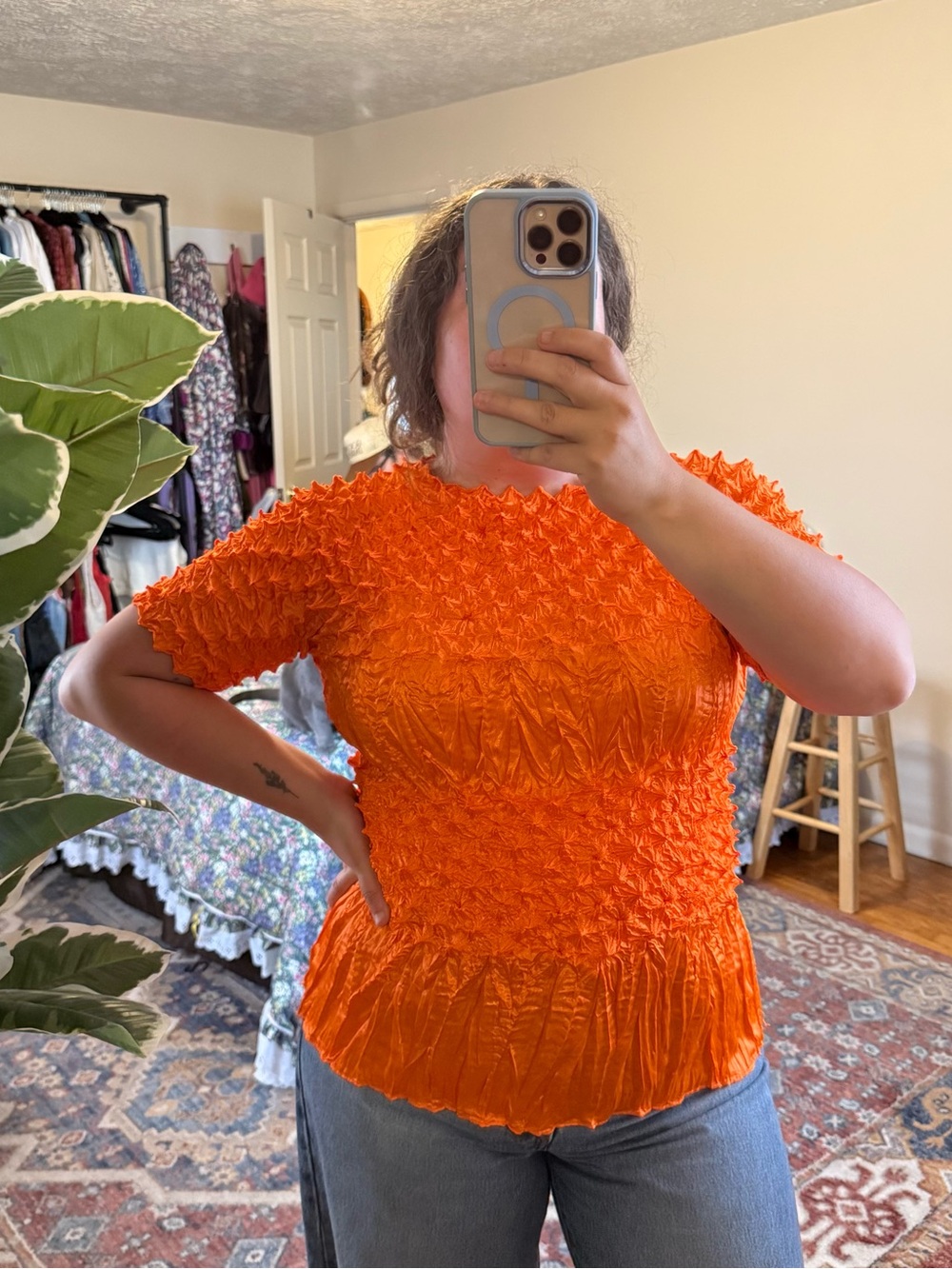 Y2K orange short sleeve spiked scrunch top